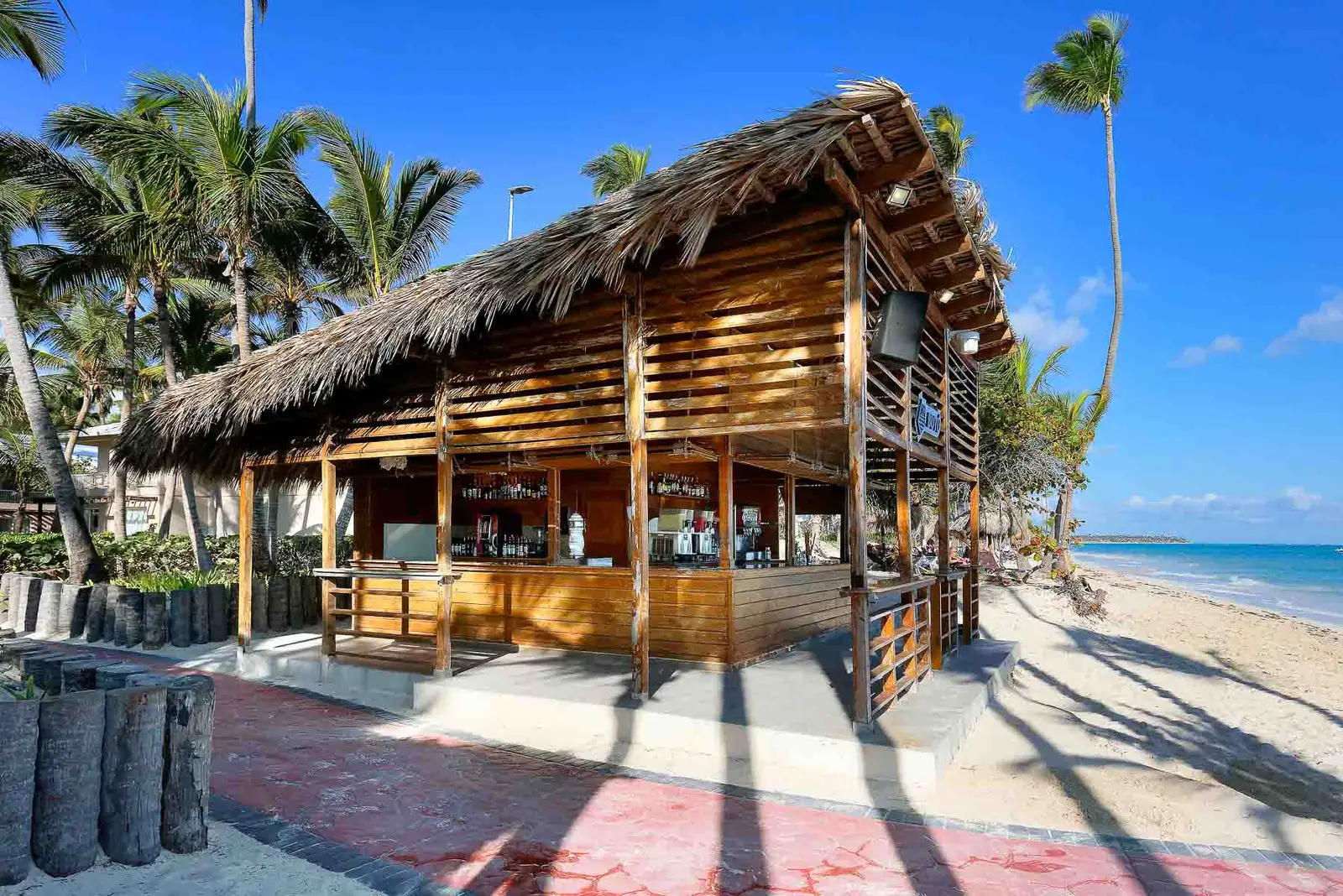 grand-palladium-punta-cana-bar-butu