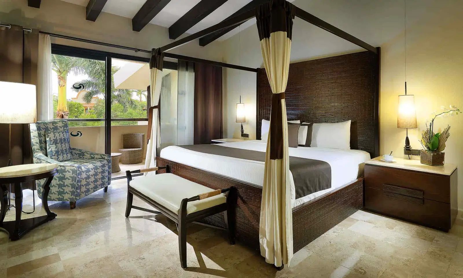 Grand Palladium White Sand Resort & Spa Ambassador Suite Poolside
