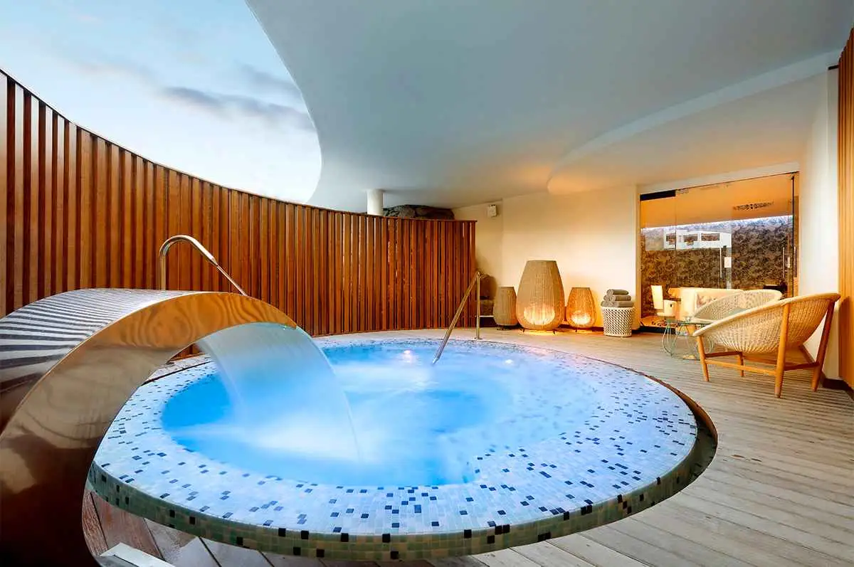 hard_rock_hotel_tenerife_rock_spa_jacuzzi
