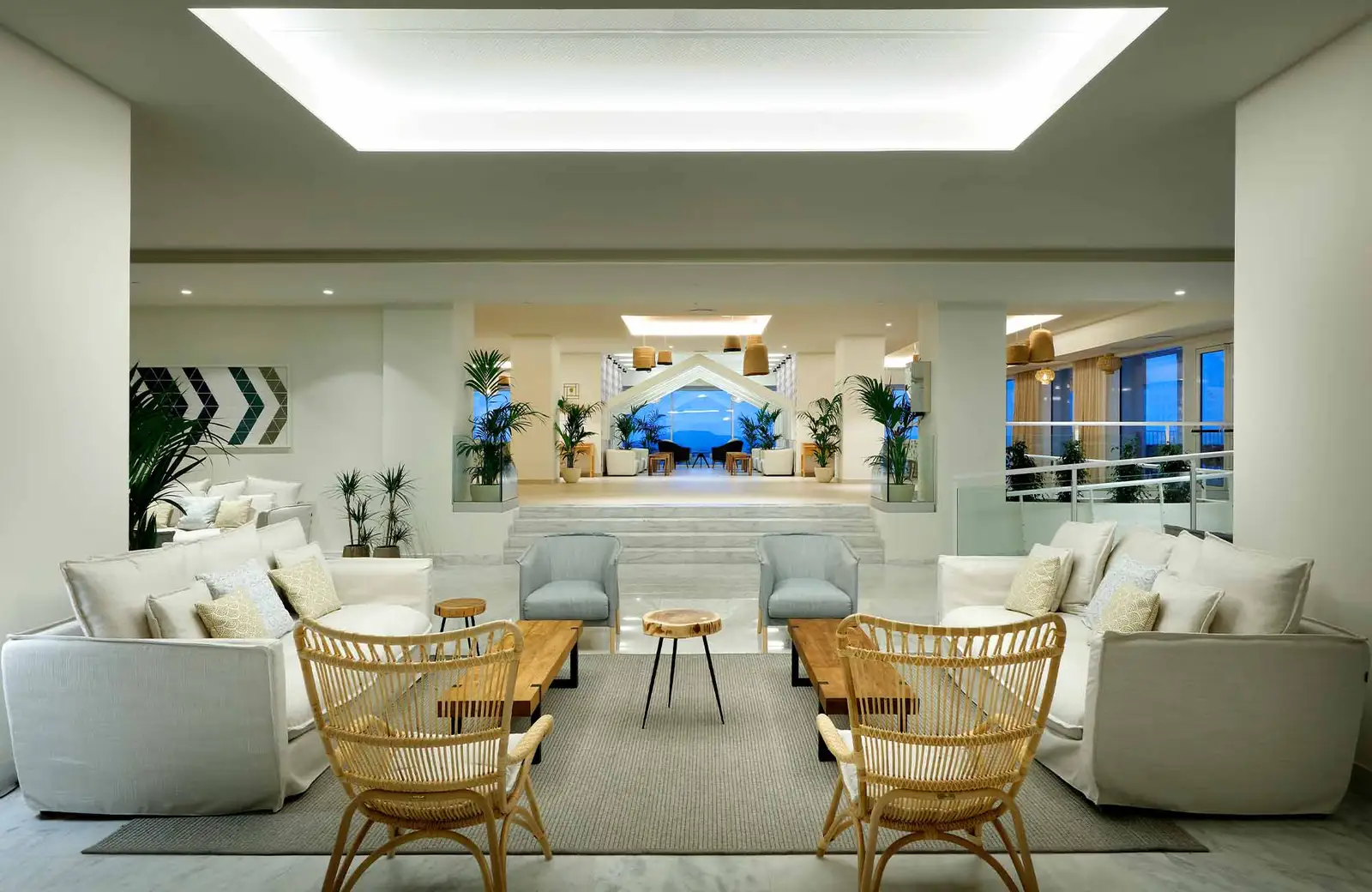 palladium-menorca-gregal-lobby-bar