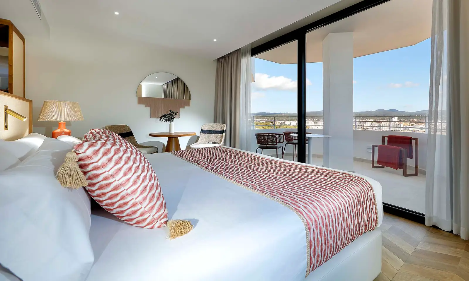 TRS-IBIZA-DELUXE-VISTA-MAR