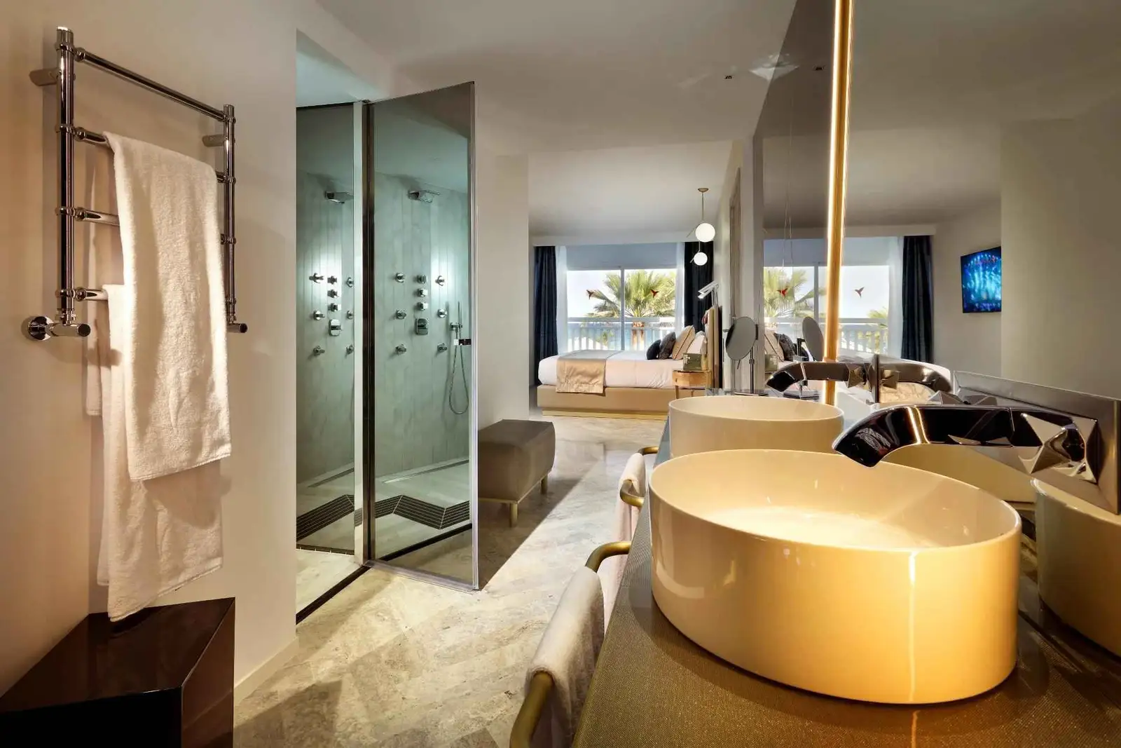 ushuaia-beach-hotel-ibiza-ay-caramba-suite