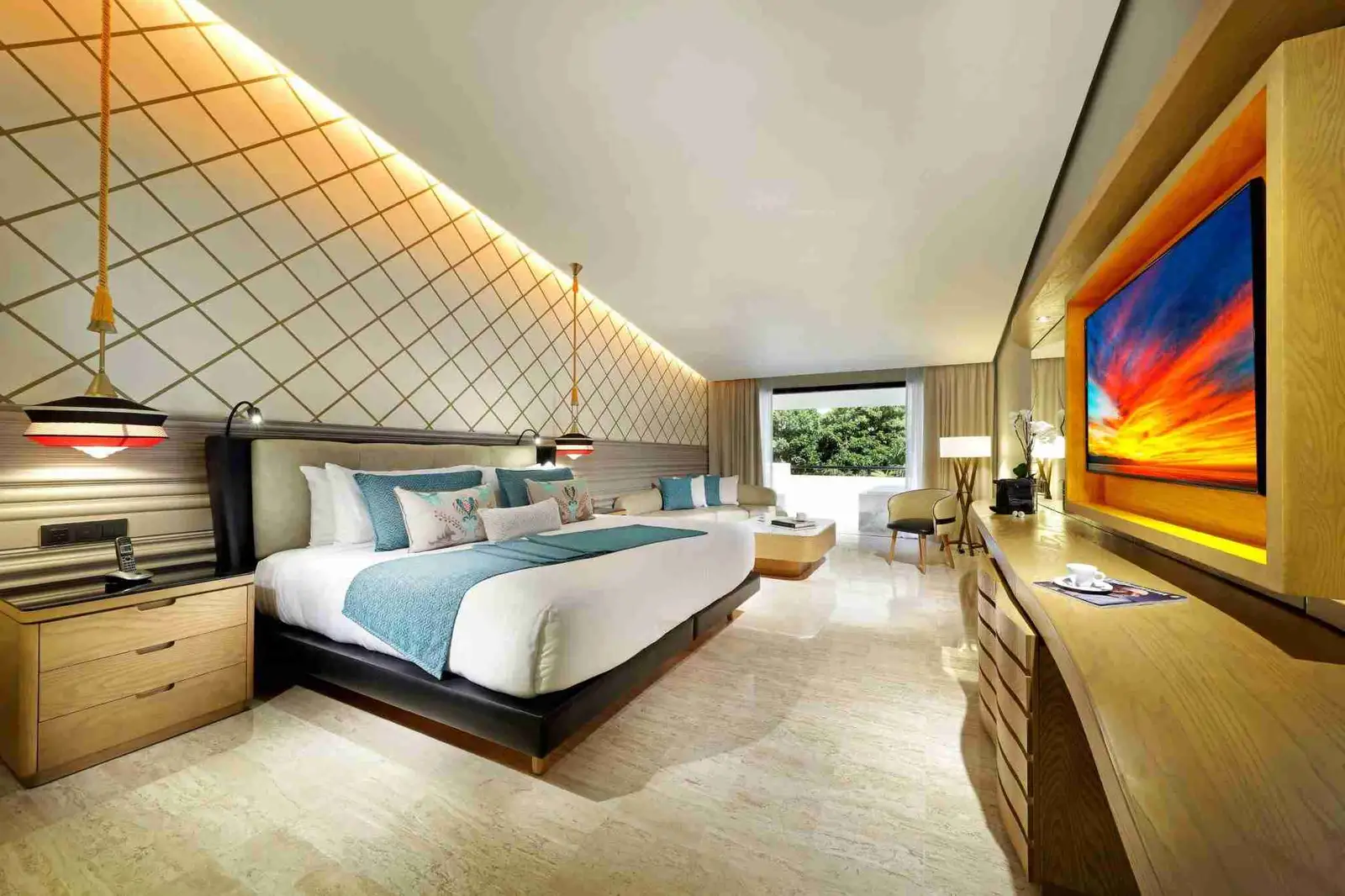 TRS-YUCATAN-Hotel-Junior-Suite-Poolside3