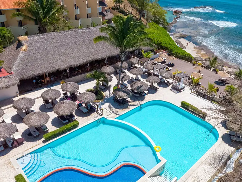 Family Selection at Grand Palladium Vallarta Aerea