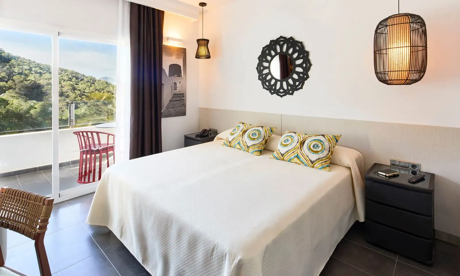 Palladium-Hotel-Cala-LLonga-Deluxe