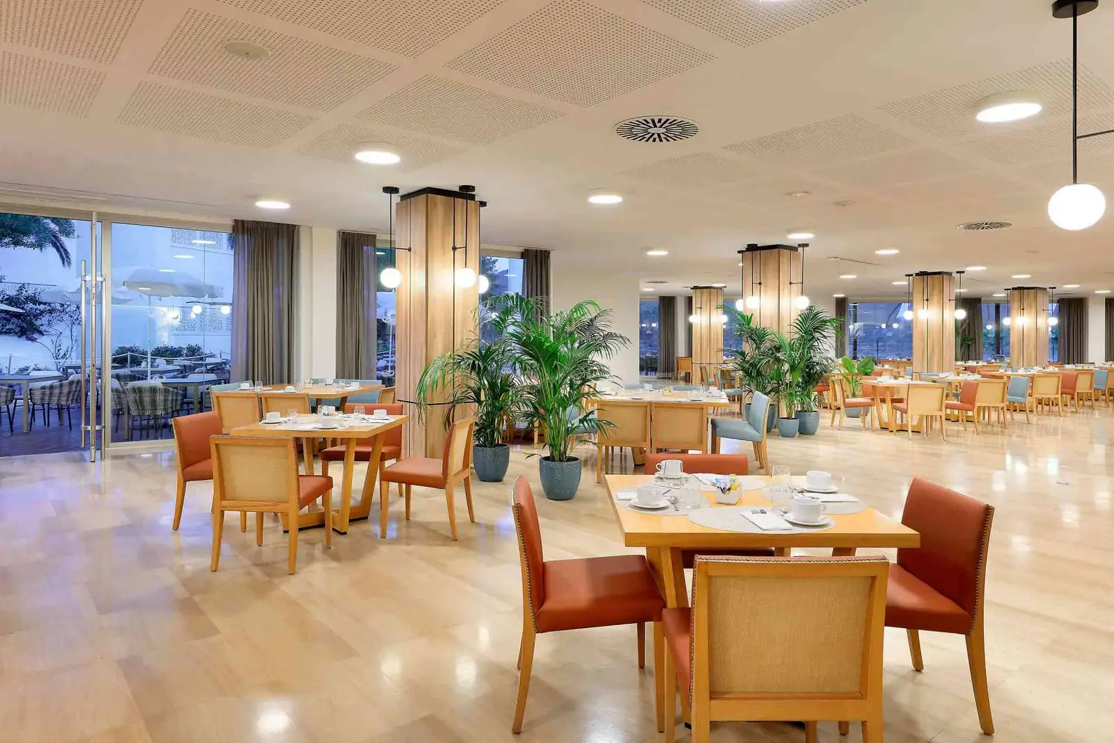 GP-IBZ-PALACE-REST-LA-SAL-03