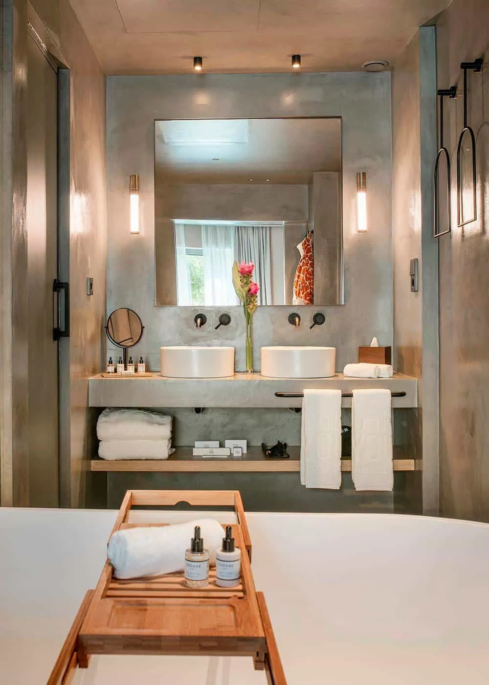 Only-YOU-Hotel-Malaga-Junior-Suite-OY-Love-5