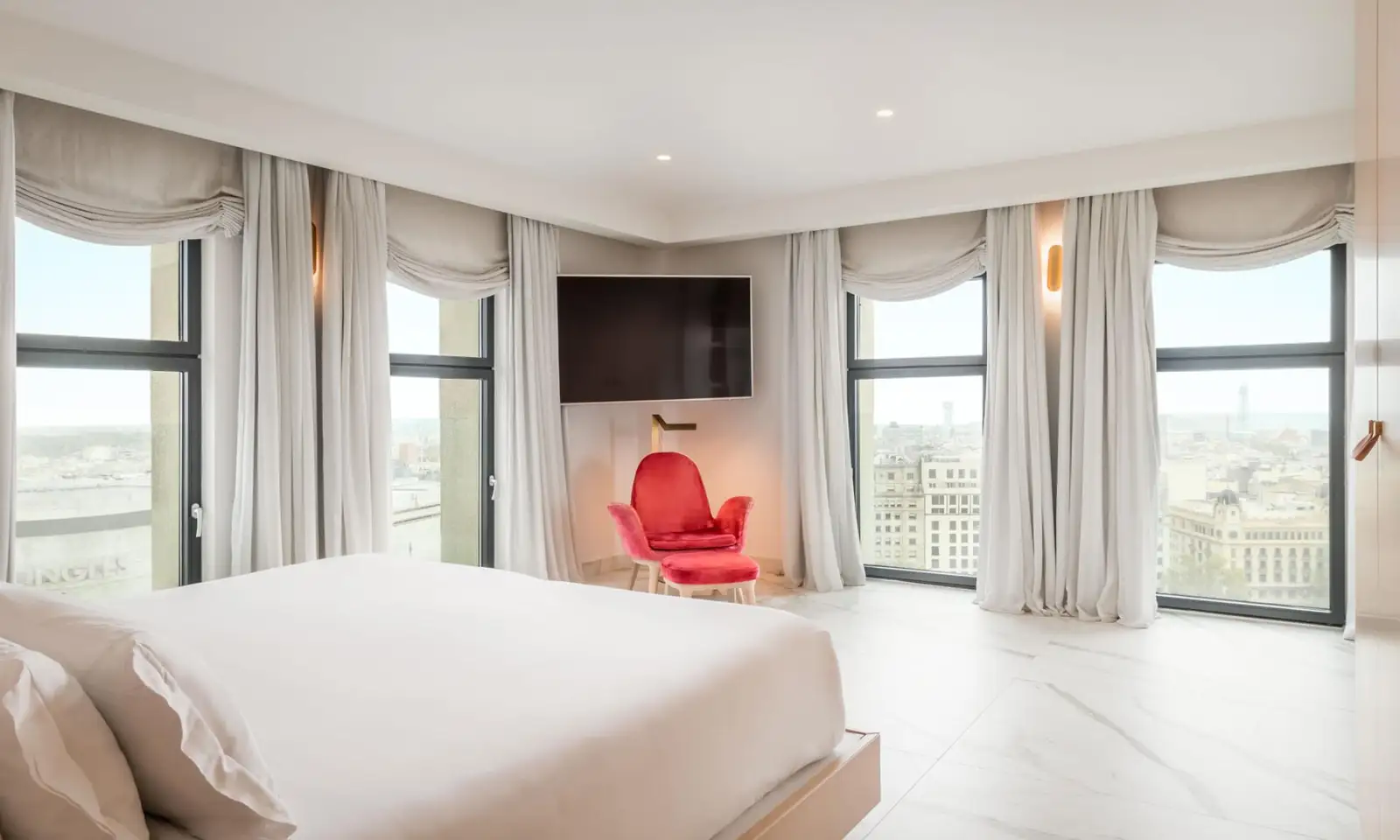 45 times barcelona habitacion suite