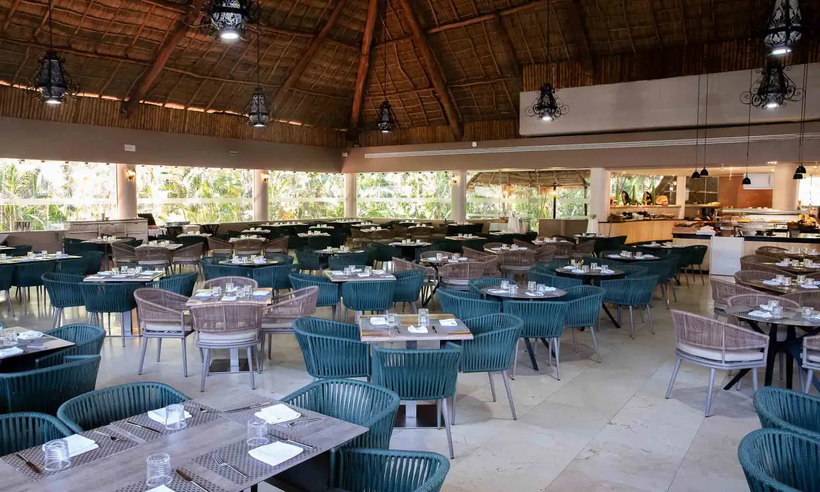 grand-palladium-vallarta-resort-spa-restaurante-el-bosque.jpg