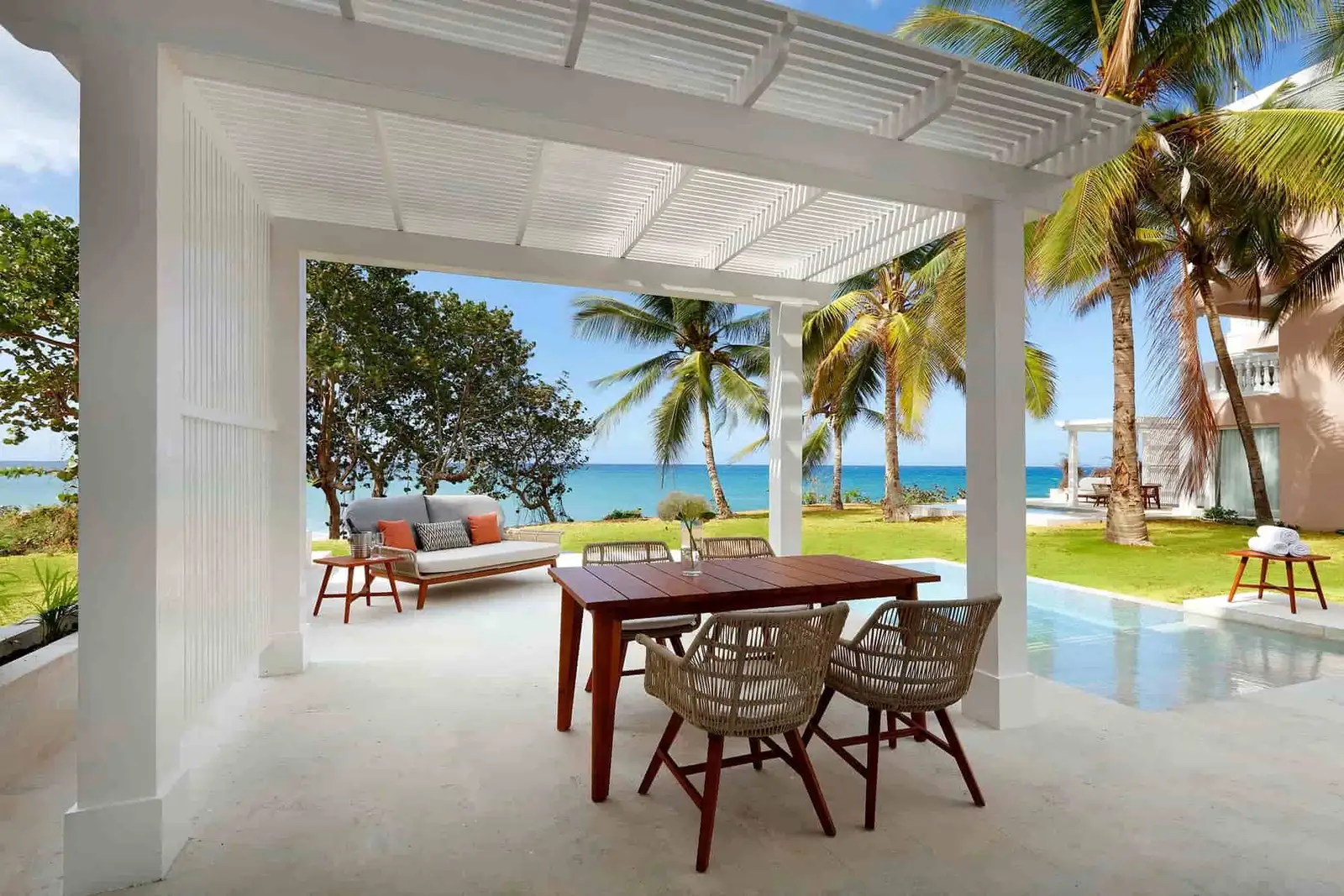 05-GP-JAMAICA-SUPERIOR-SUITE-PRIVATE-POOL-OCEAN-VIEW