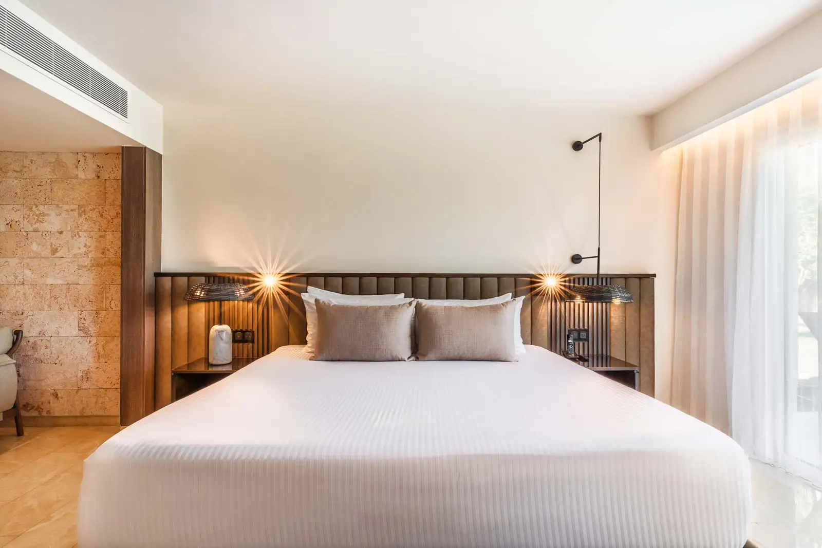 superior-junior-suite-private-pool