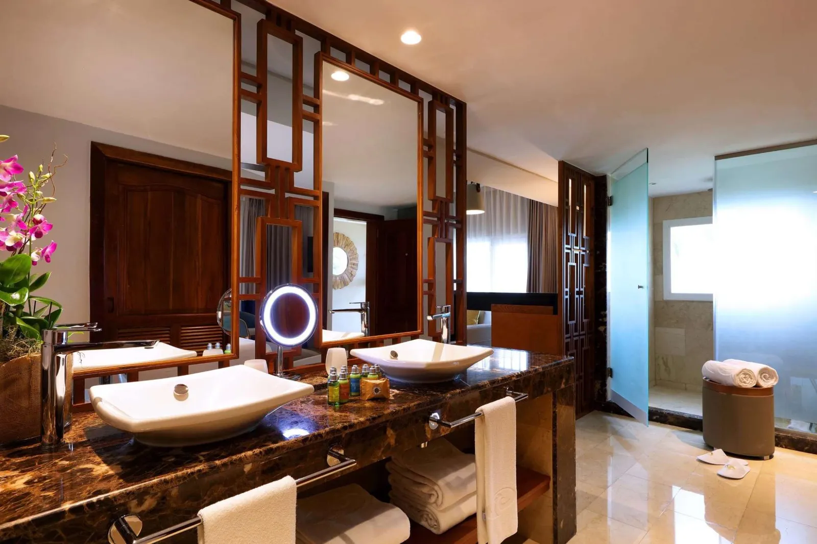 Grand-Palladium-Punta-Cana-Resort-Spa-Premium-Junior-Suite-bano