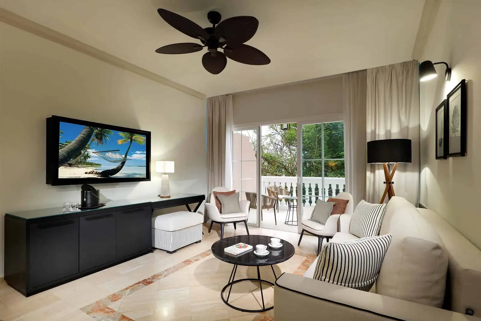 03-GP-JAMAICA-SUITE-OCEAN-FRONT-VIEW