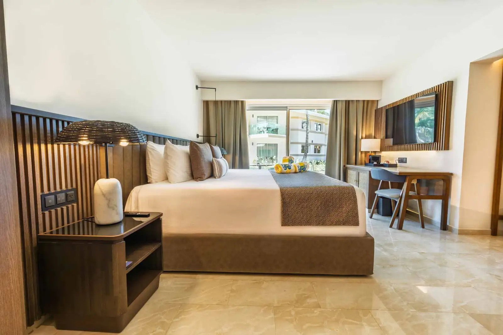 family selection superior junior suite private pool