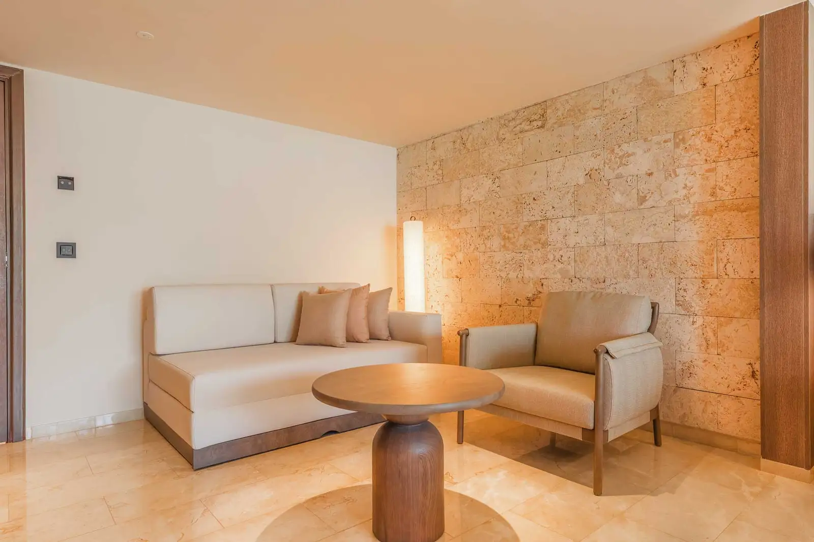 superior-junior-suite-private-pool