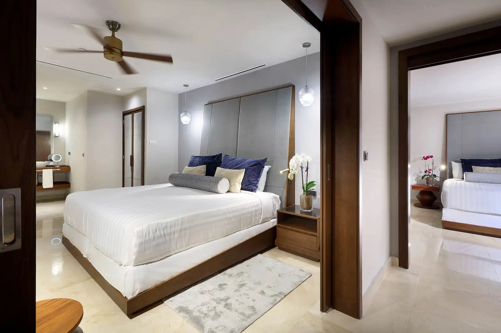 grand-palladium-vallarta-resort-spa-signature-suite-panoramic-ocean-view-1