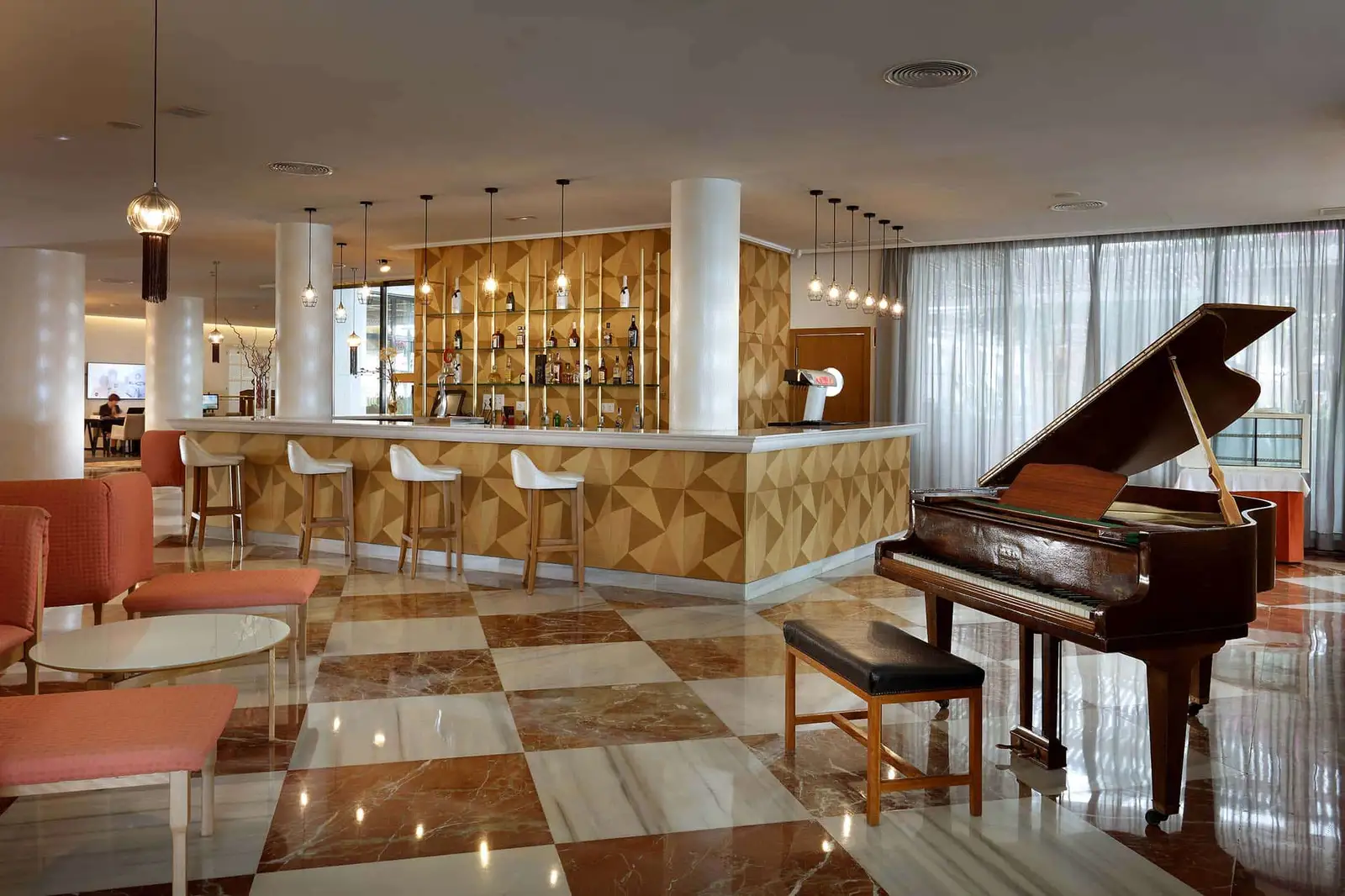 Palladium-Hotel-Palmyra-Lobby-bar