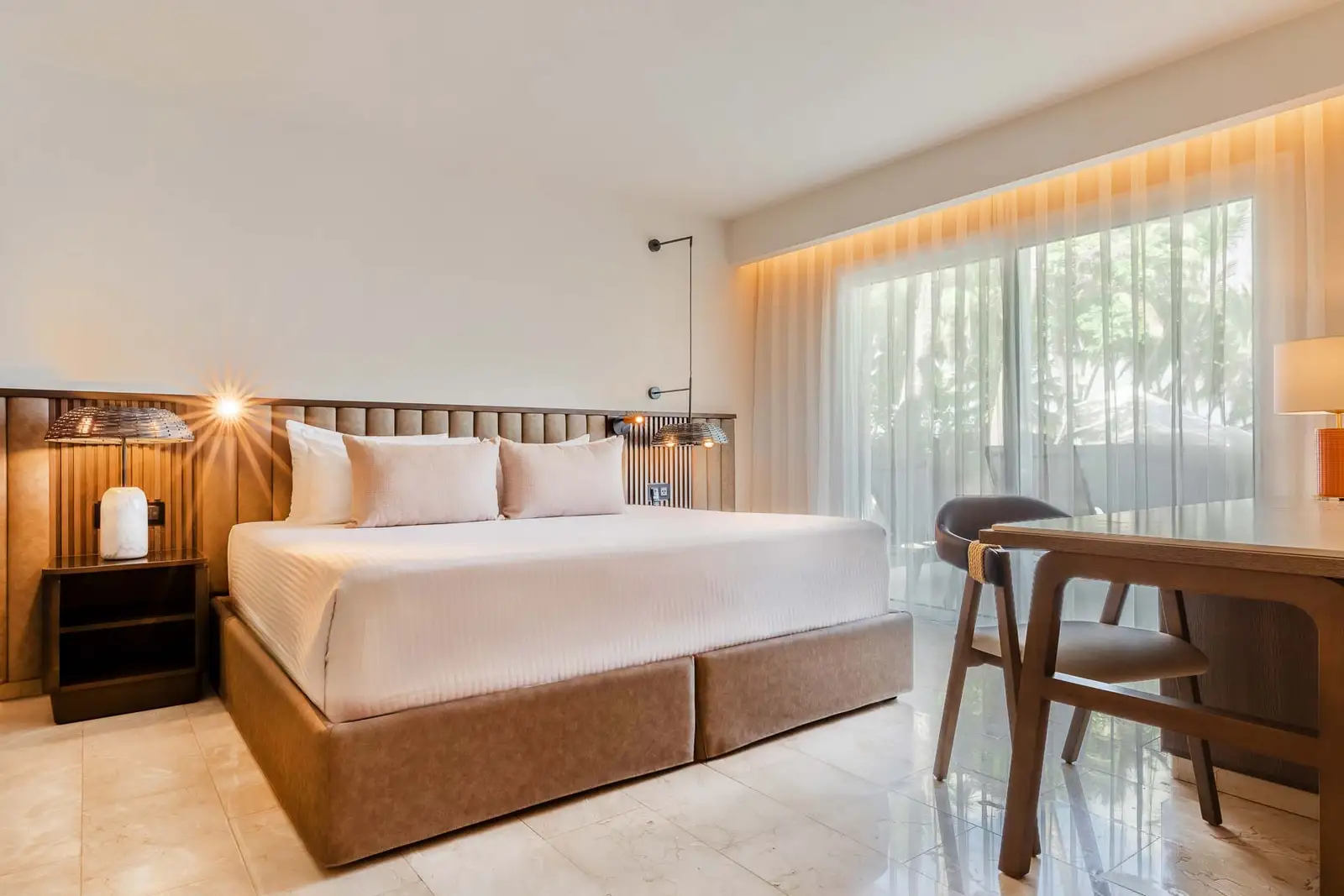 superior-junior-suite-private-pool