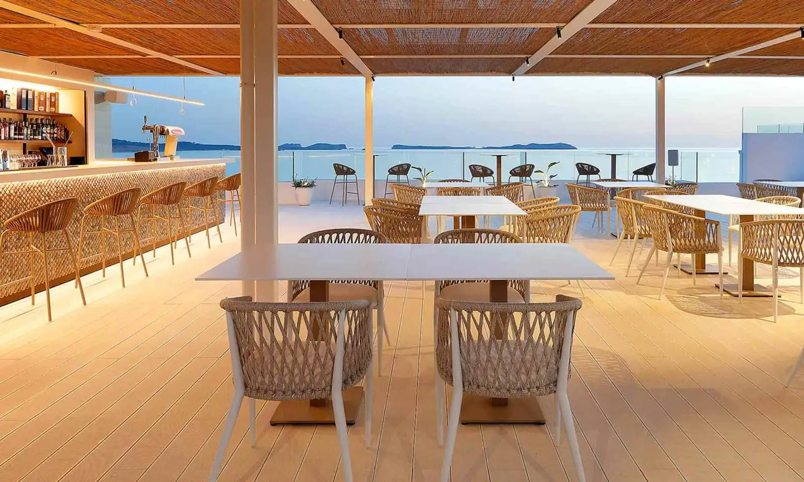 trs-ibiza-terraza-gravity