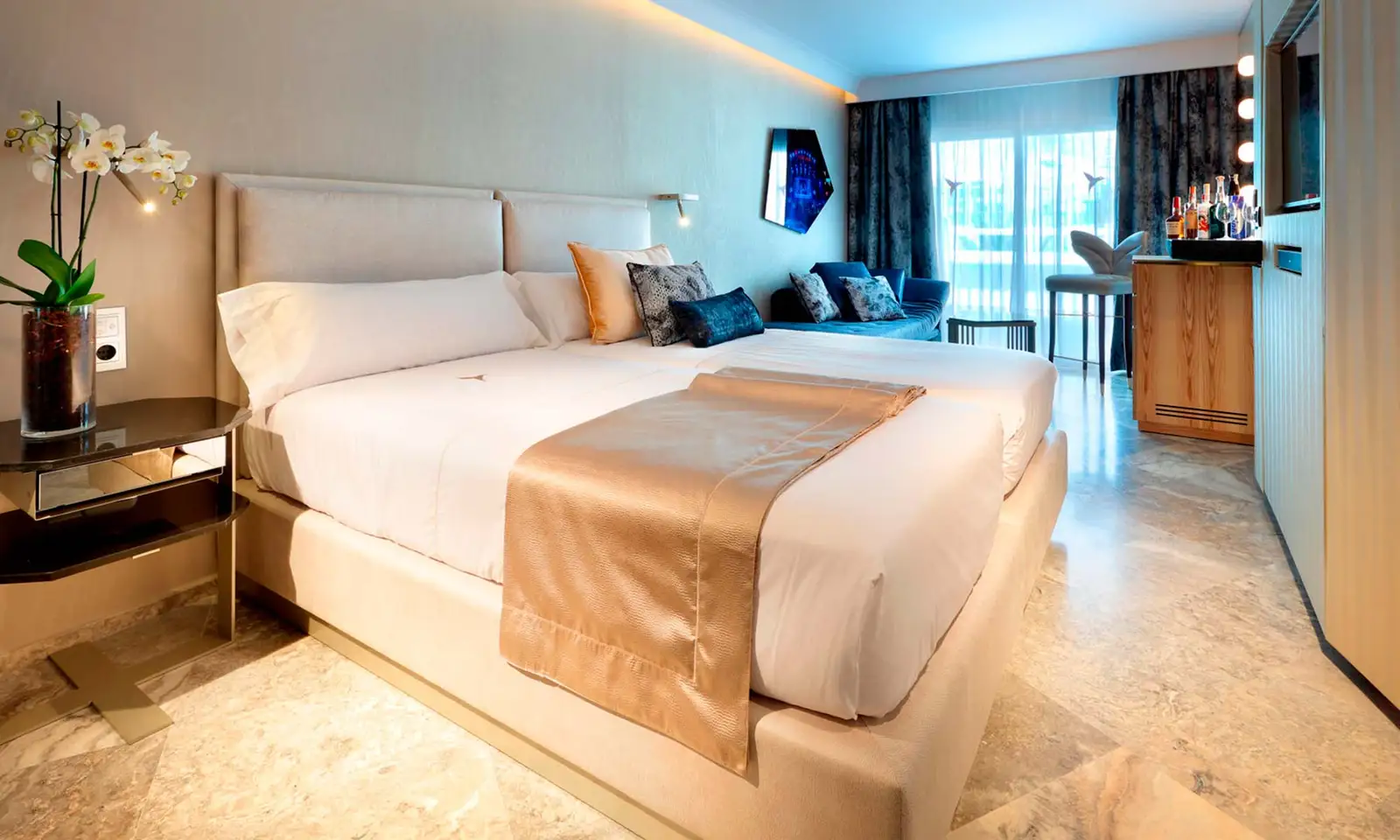 Ushuaia Ibiza Beach Hotel Superior Swim Up