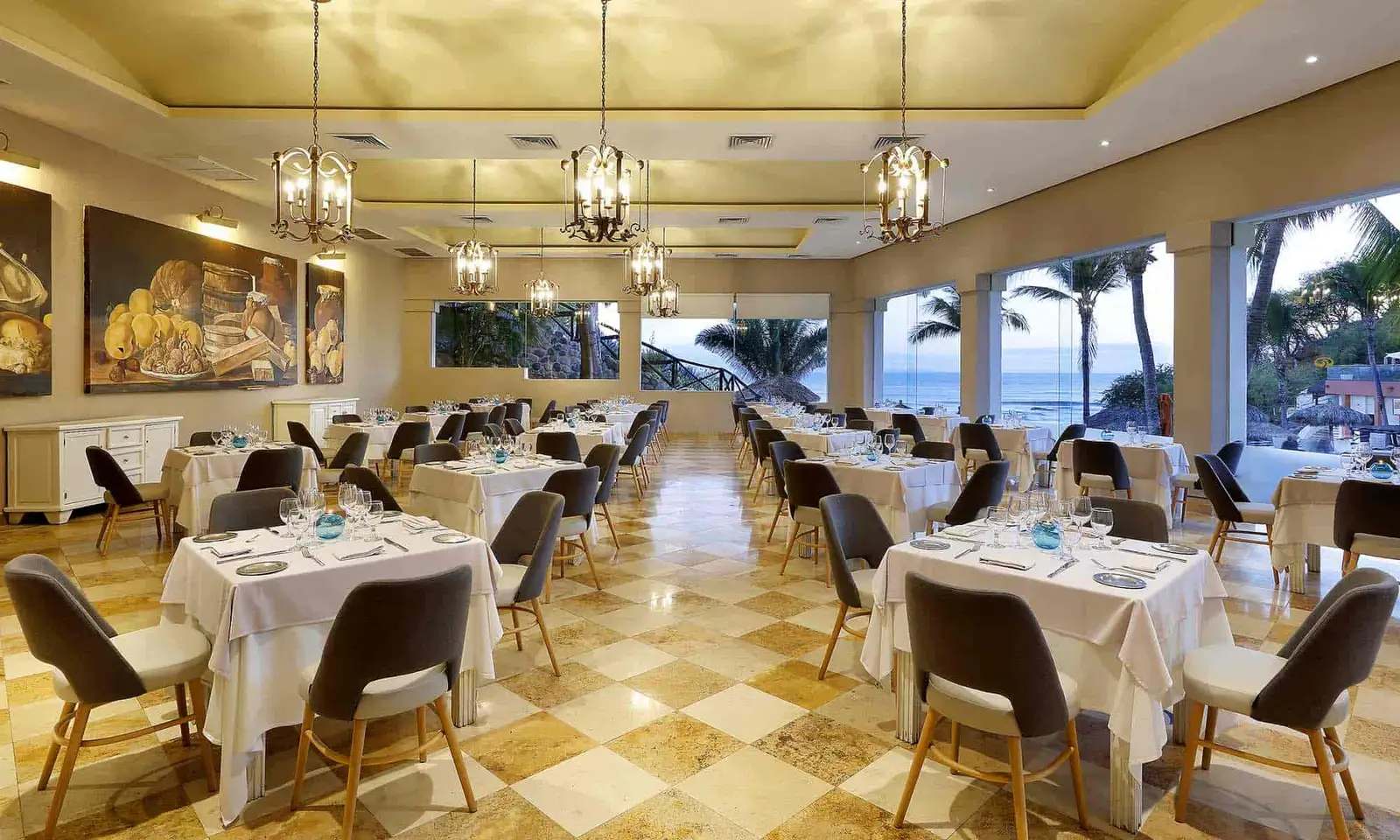 grand-palladium-vallarta-resort-spa-portofino-6