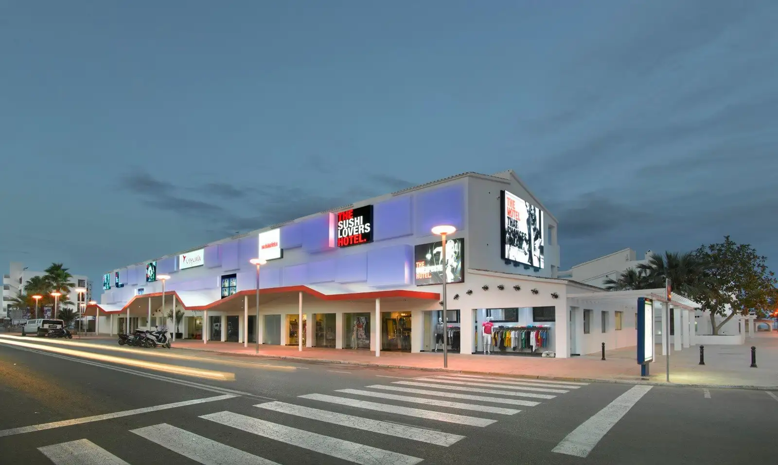 ushuaia-ibiza-beach-hotel-tienda-fachada