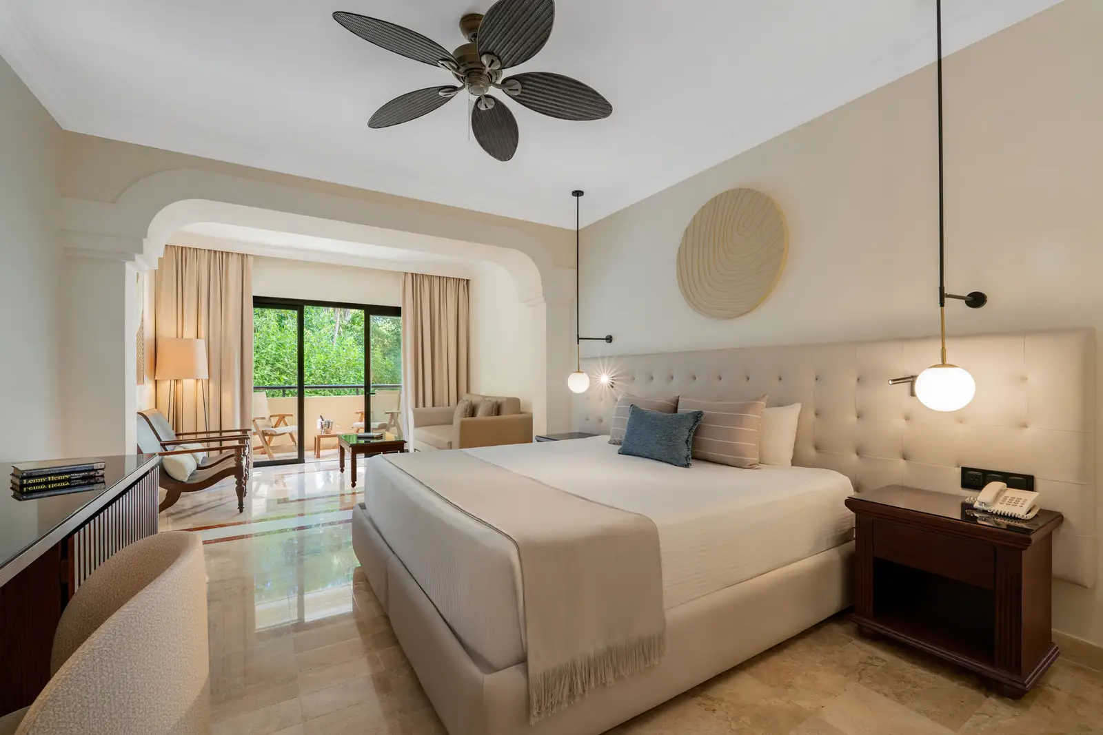 Junior Suite Poolside