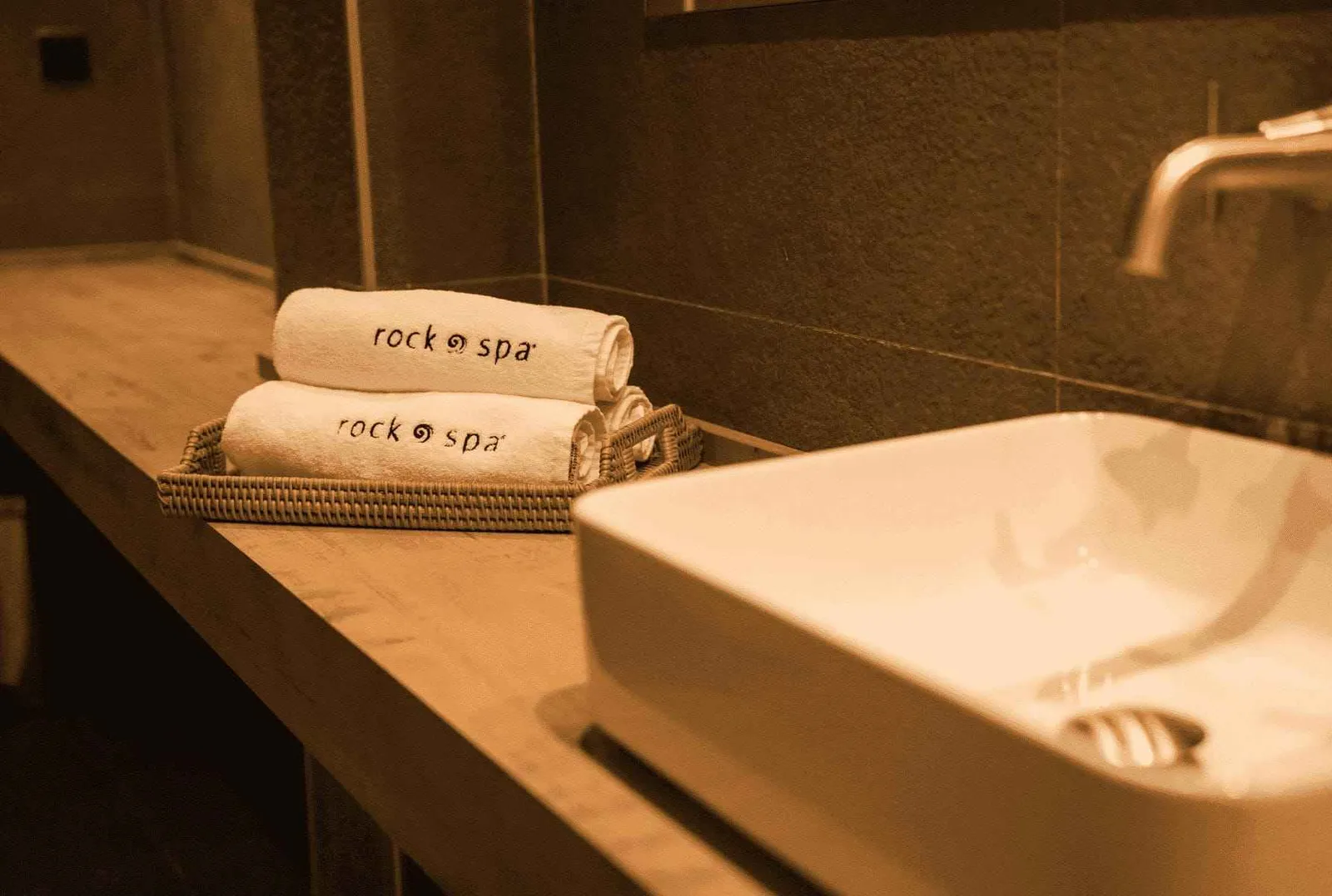 hard_rock_hotel_marbella_trastamientos_rock_spa