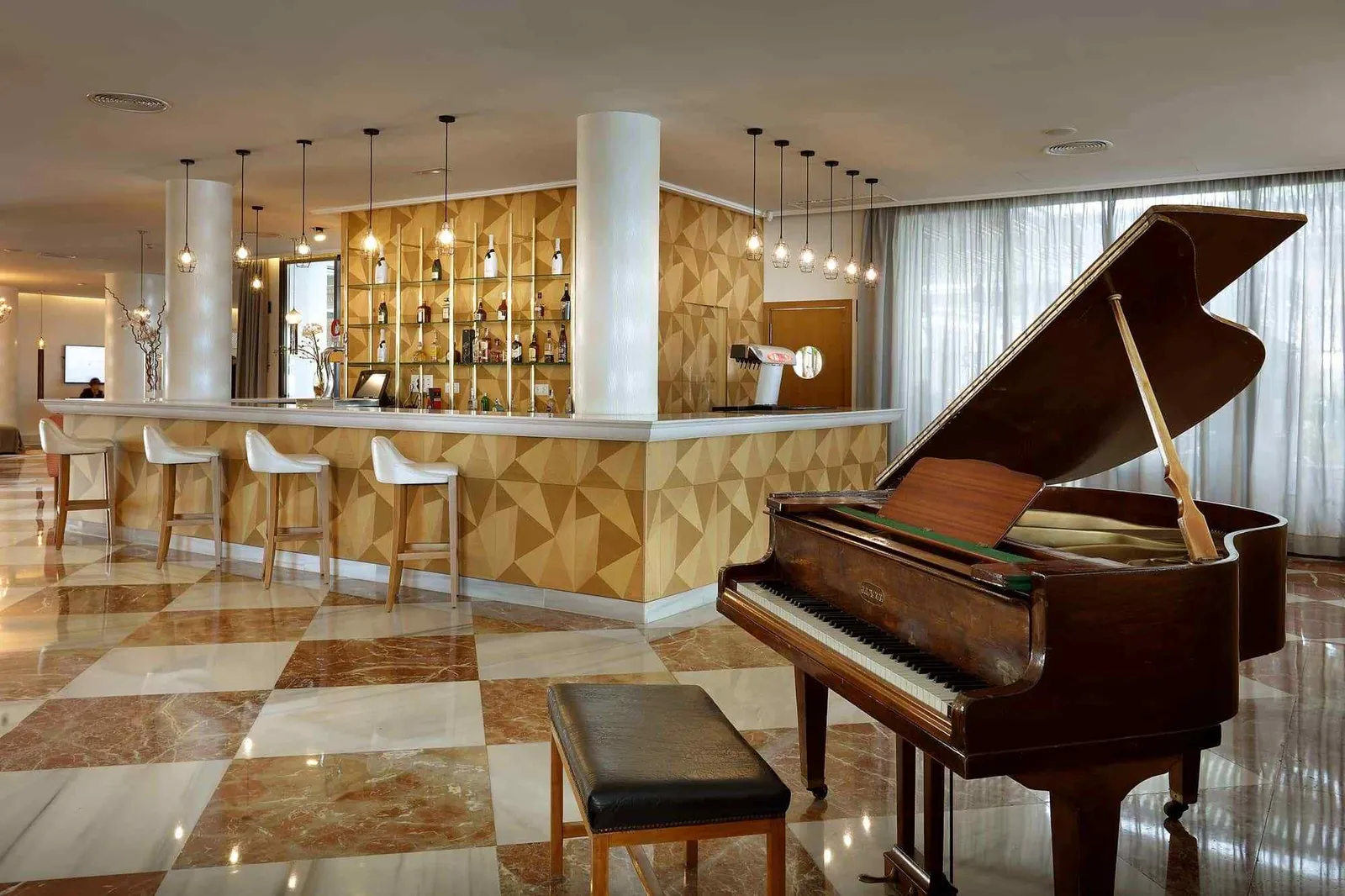 Palladium-Hotel-Palmyra_Lobby-Bar