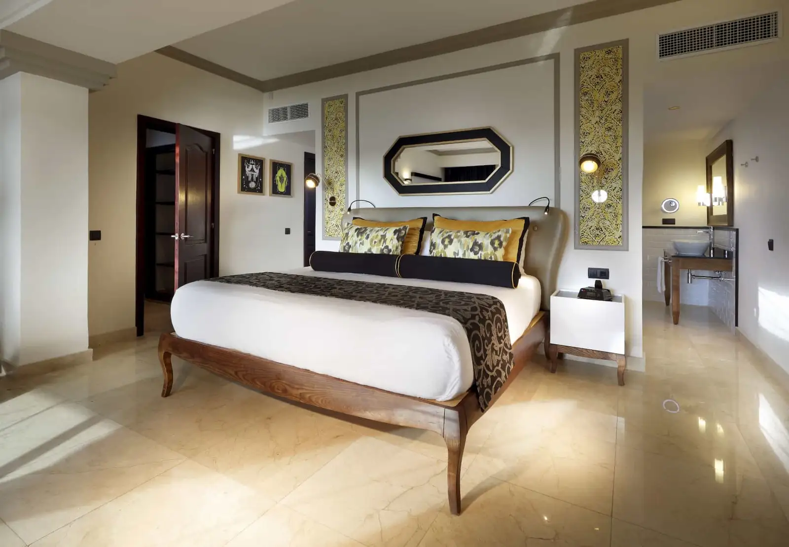 Grand_Palladium_Lady_Hamilton_Romance_Villa_Suite8