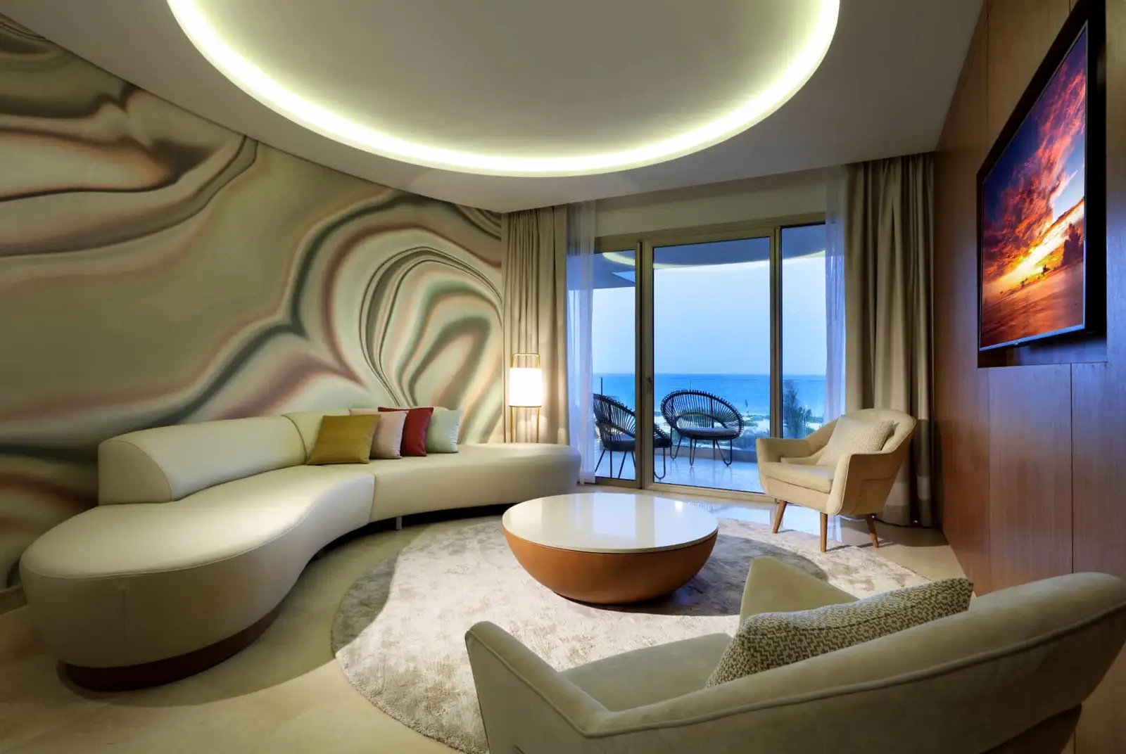 TRS-Coral-Hotel-Signature-Suite-Beachfront-Panoramic-Ocean-View3