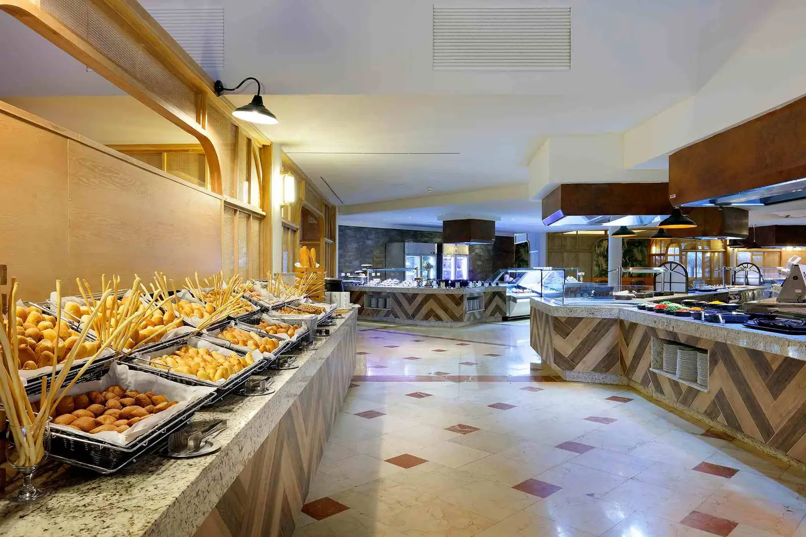 Grand Palladium Palace Resort Spa_Restaurante show cooking internacional Behique