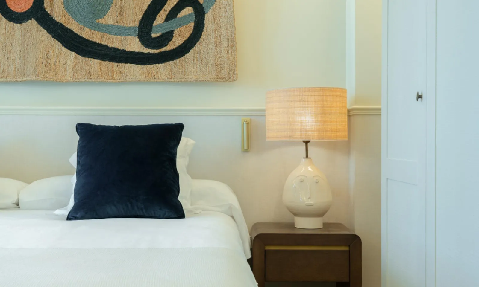 only_you_hotel_sevilla_suite_cama