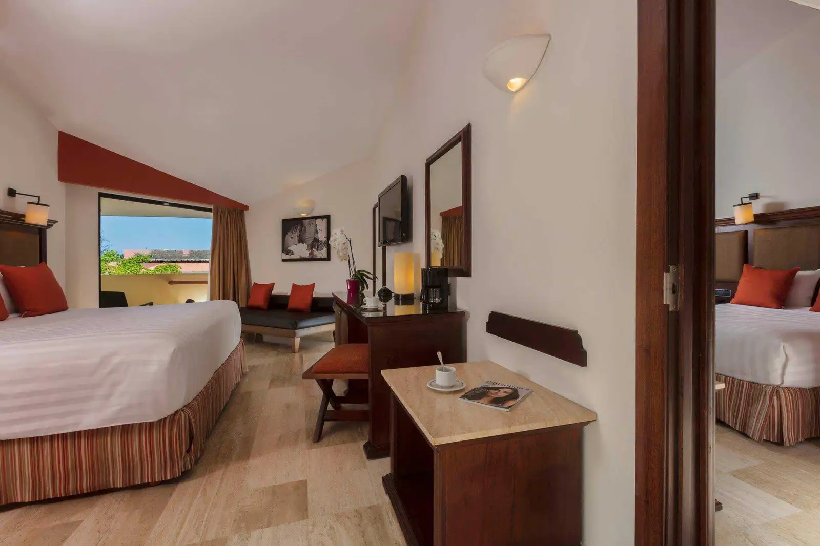 grand-palladium-vallarta-resort-spa-connecting-suite-2