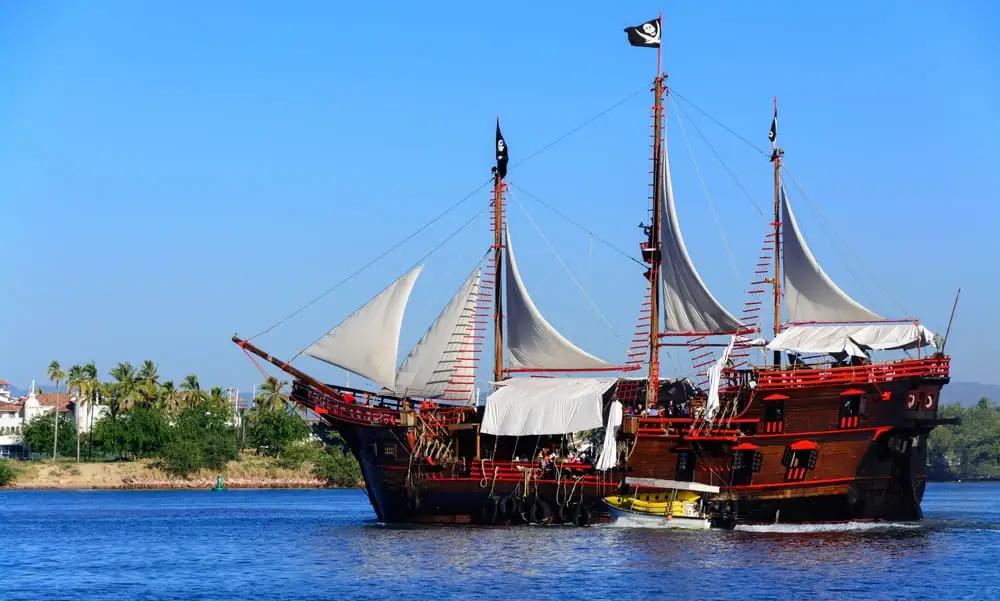 palladium-hotel-group-riviera-nayarit-barco-pirata-marigalante