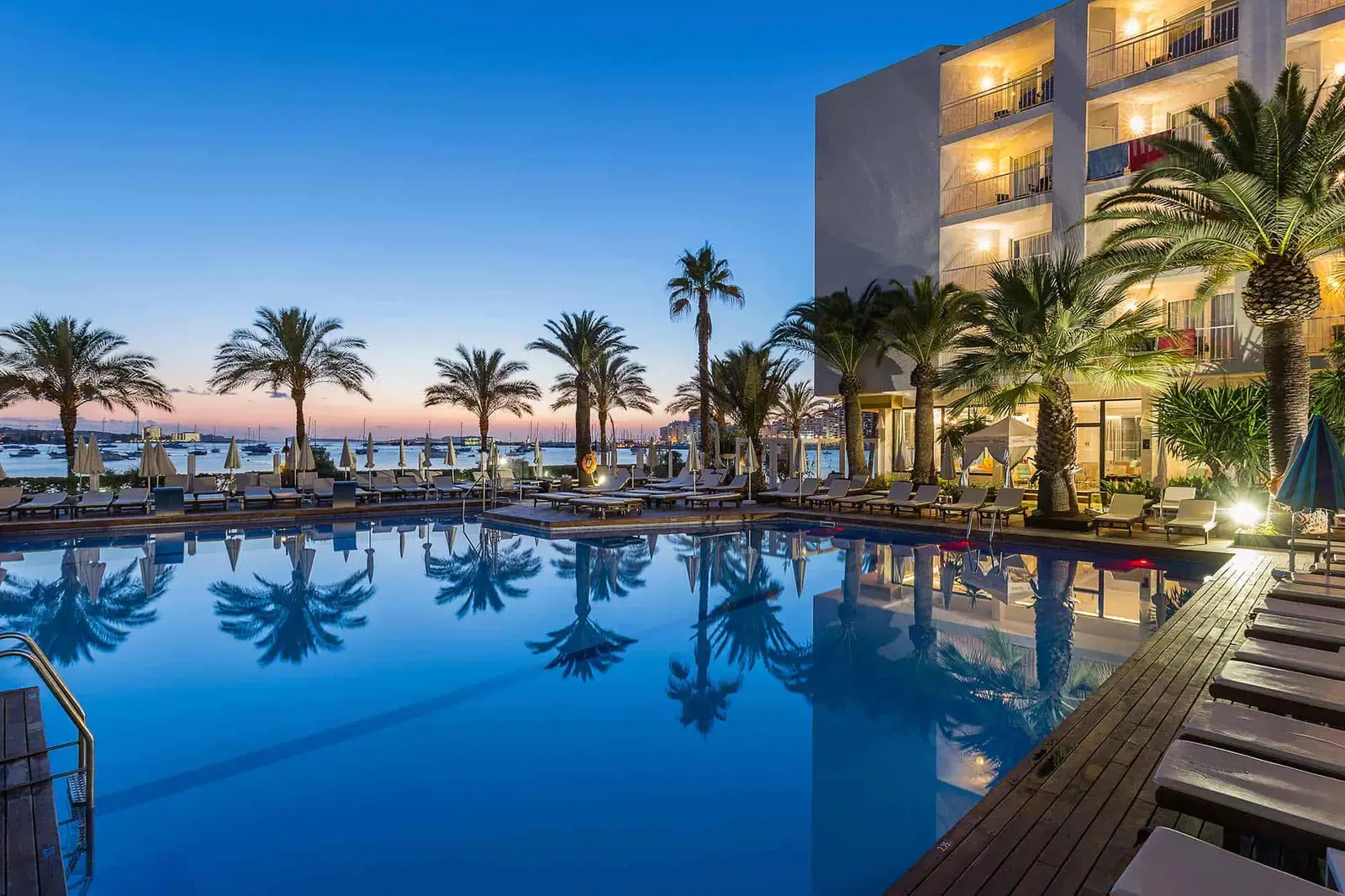 Palladium-Hotel-Palmyra-Piscina-7