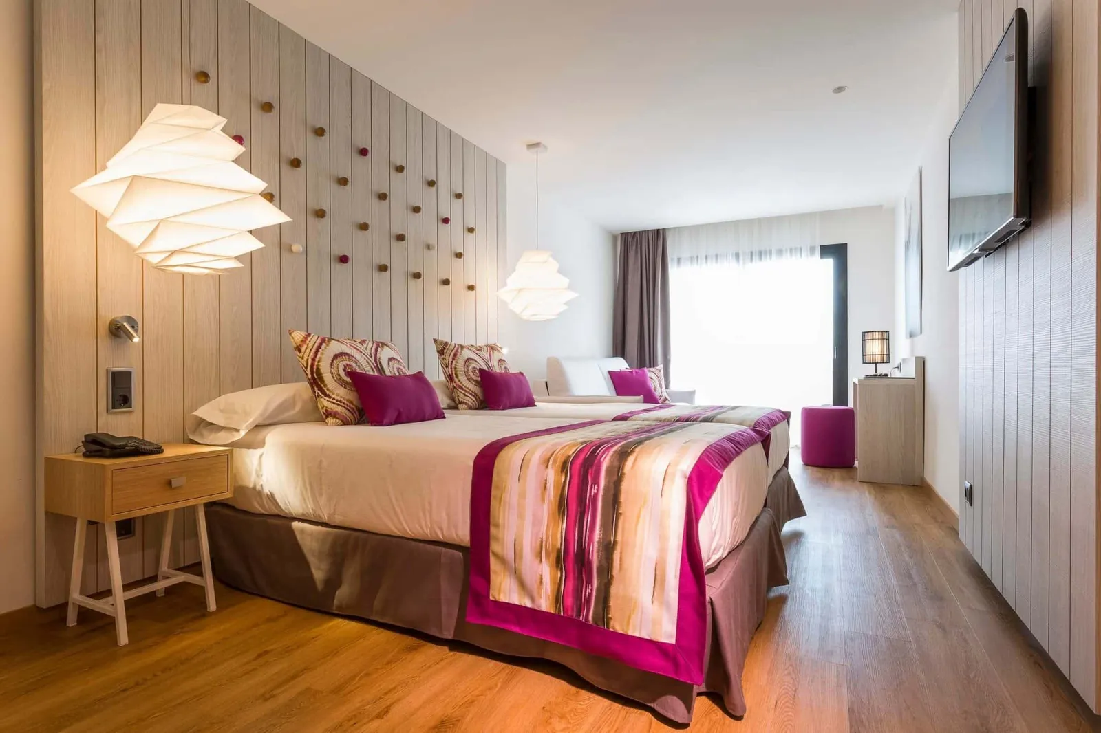 Grand-Palladium-White-Island-connecting-family-superior2