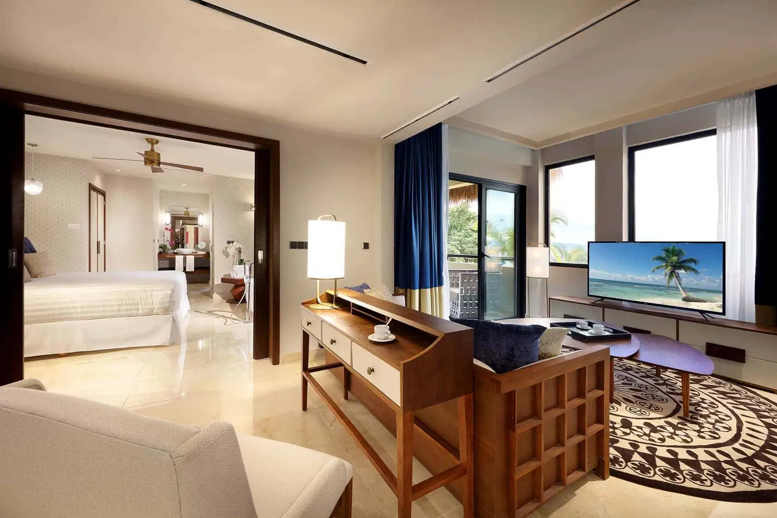 grand-palladium-vallarta-resort-spa-ambassador-suite-panoramic-ocean-view-5