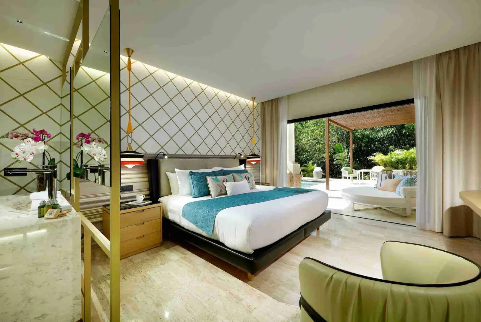 TRS-YUCATAN-HOTEL-Suite-Private-Pool-Poolside7