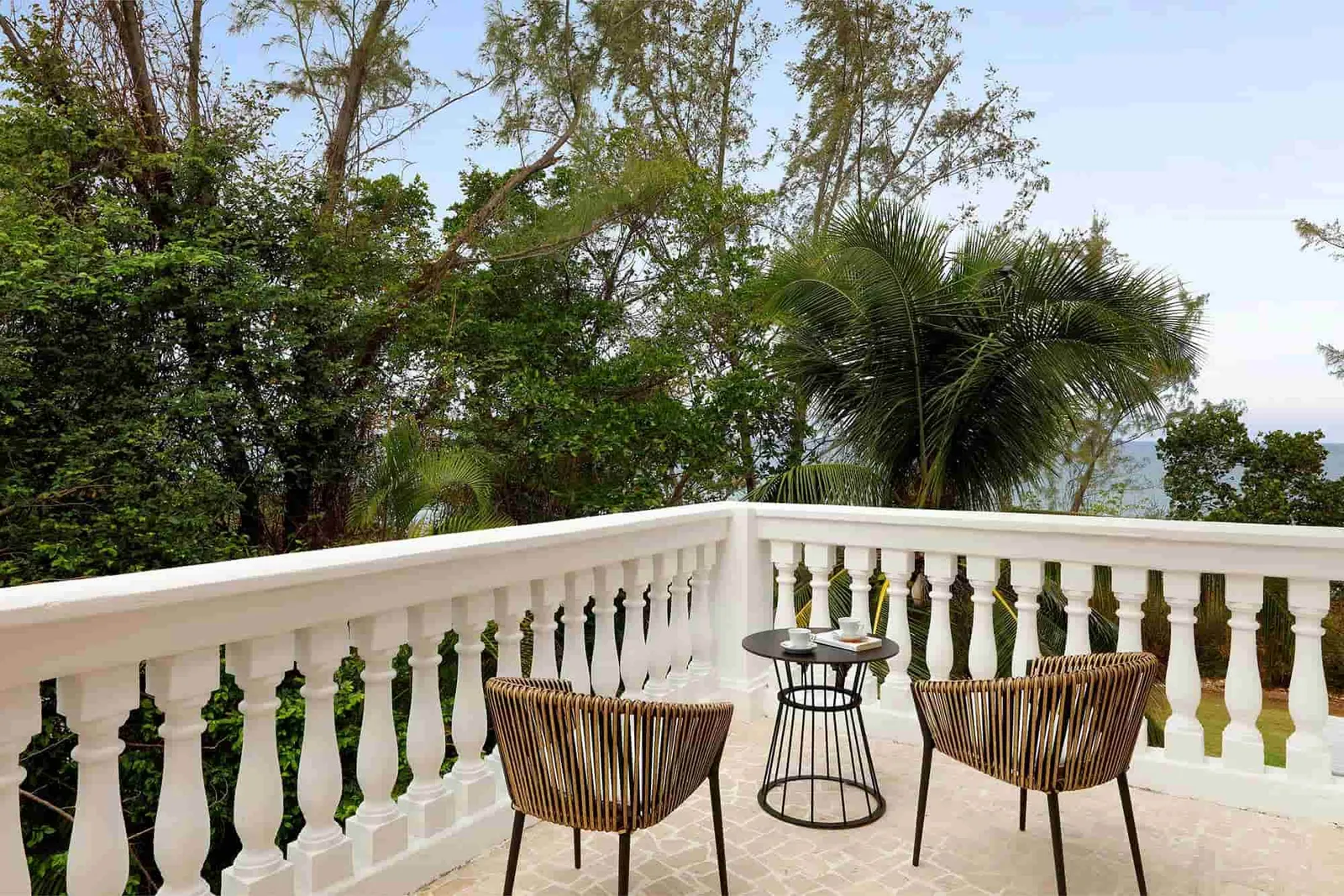 04-GP-JAMAICA-SUITE-OCEAN-FRONT-VIEW