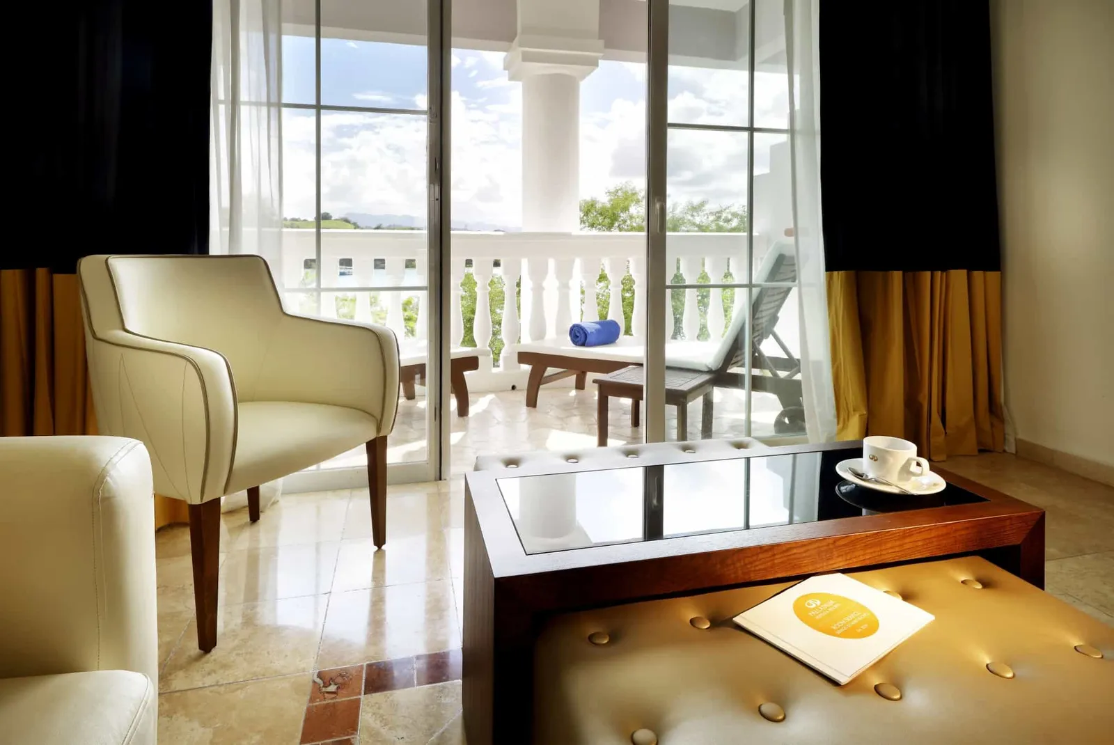 Grand_Palladium_Lady_Hamilton_Suite3