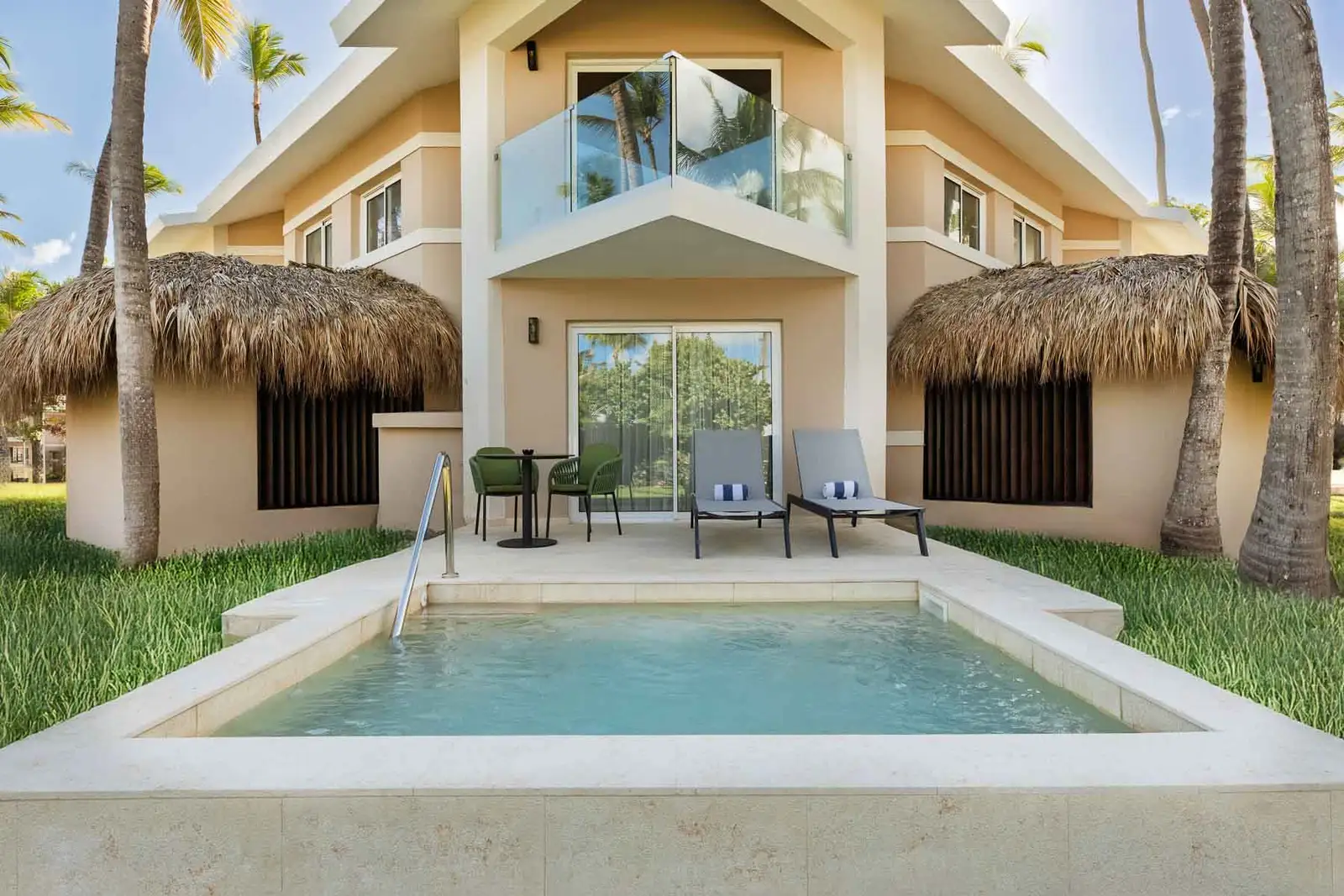 superior-junior-suite-private-pool