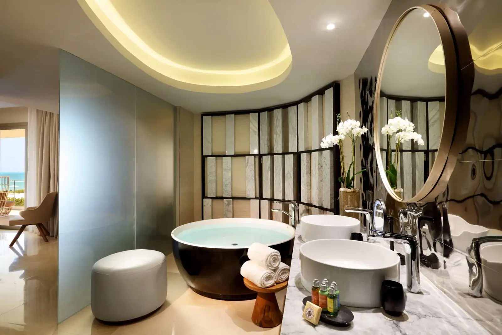 TRS-Coral-Hotel-Signature-Suite-Swim-up-Beachfront-Panoramic-Ocean-View4