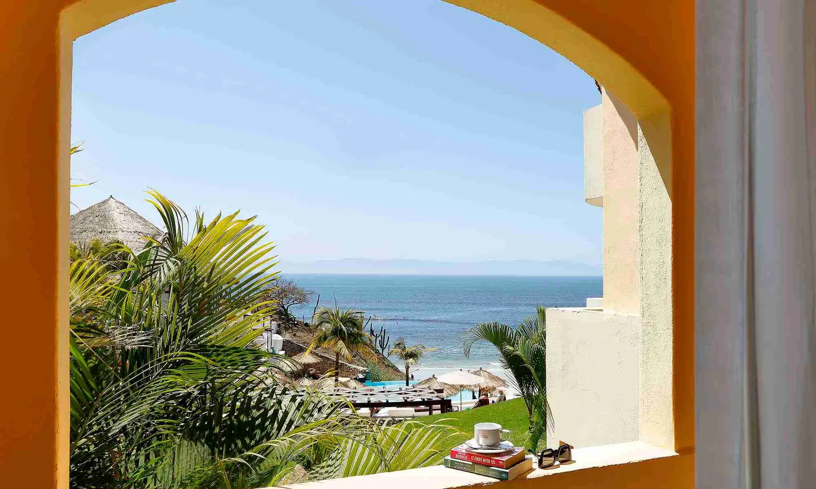 grand-palladium-vallarta-resort-spa-deluxe-ocean-view-1