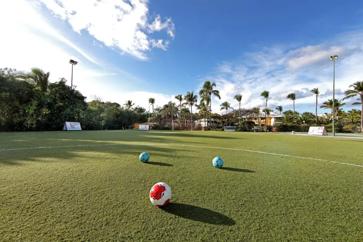 Grand-Palladium-Punta-Cana-Resort-Spa-futbol