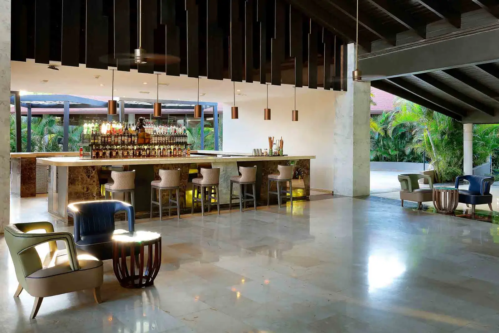 gran-palladium-punta-cana-resort-spa-bar-lobby-macao.jpg