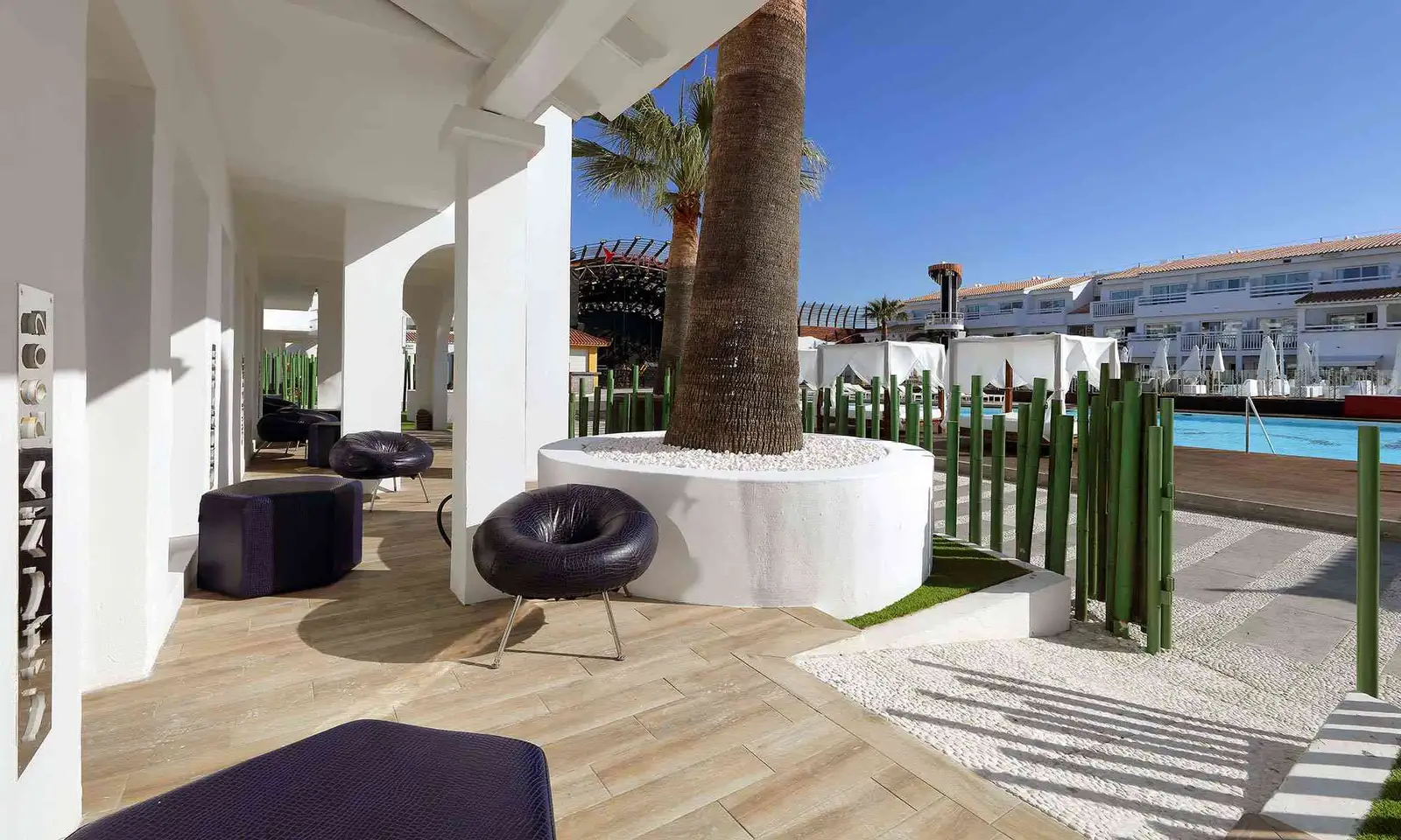 ushuaia-ibiza-beach-hotel-party-all-night-long4