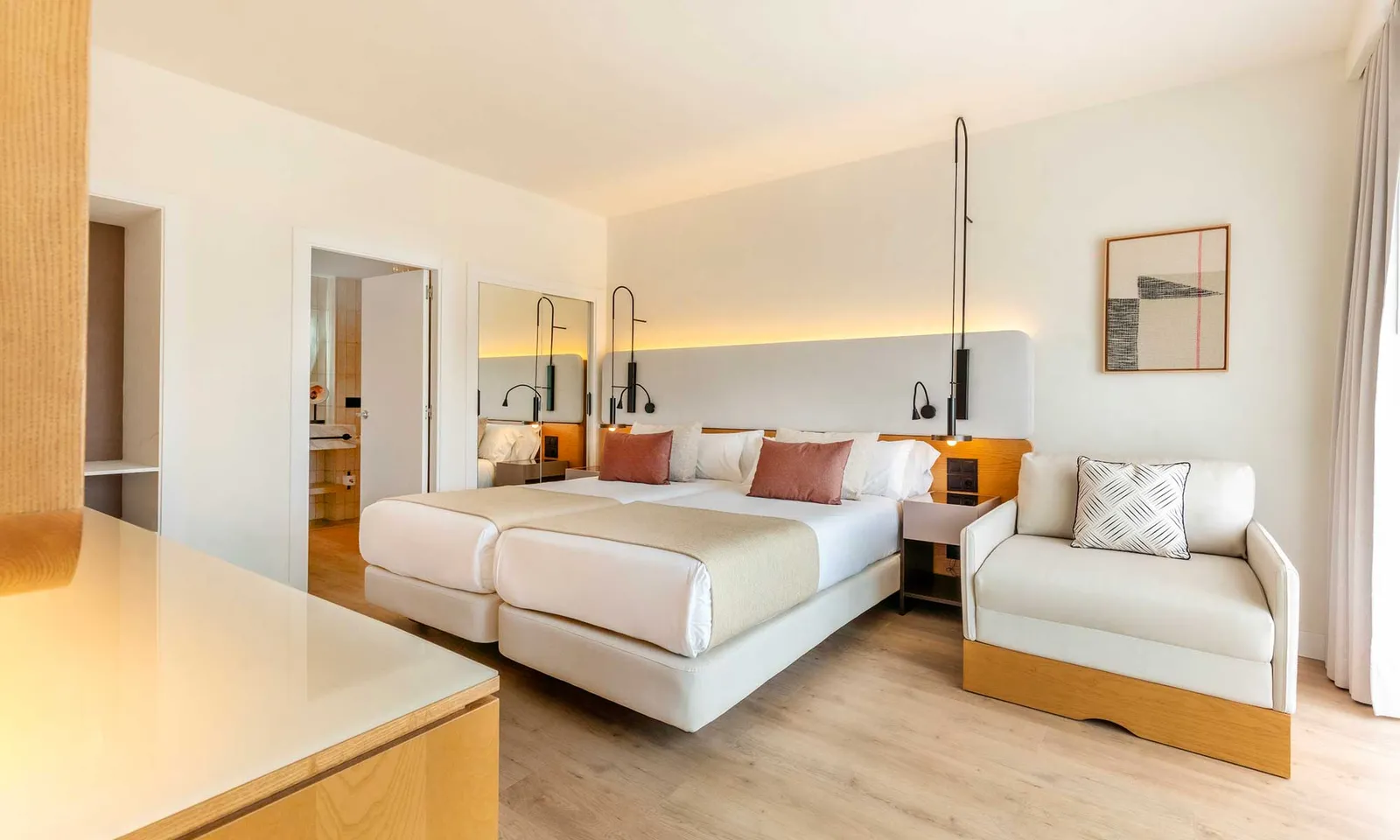 GP-IBZ-PALACE-HABITA-SUITE-GARDEN-VIEW_1