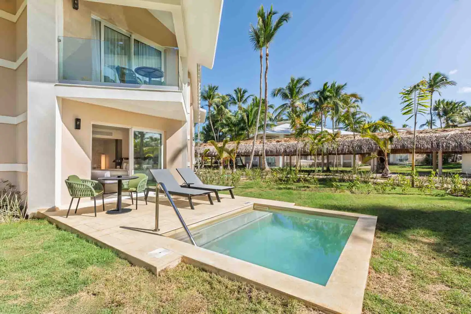 superior junior suite private pool