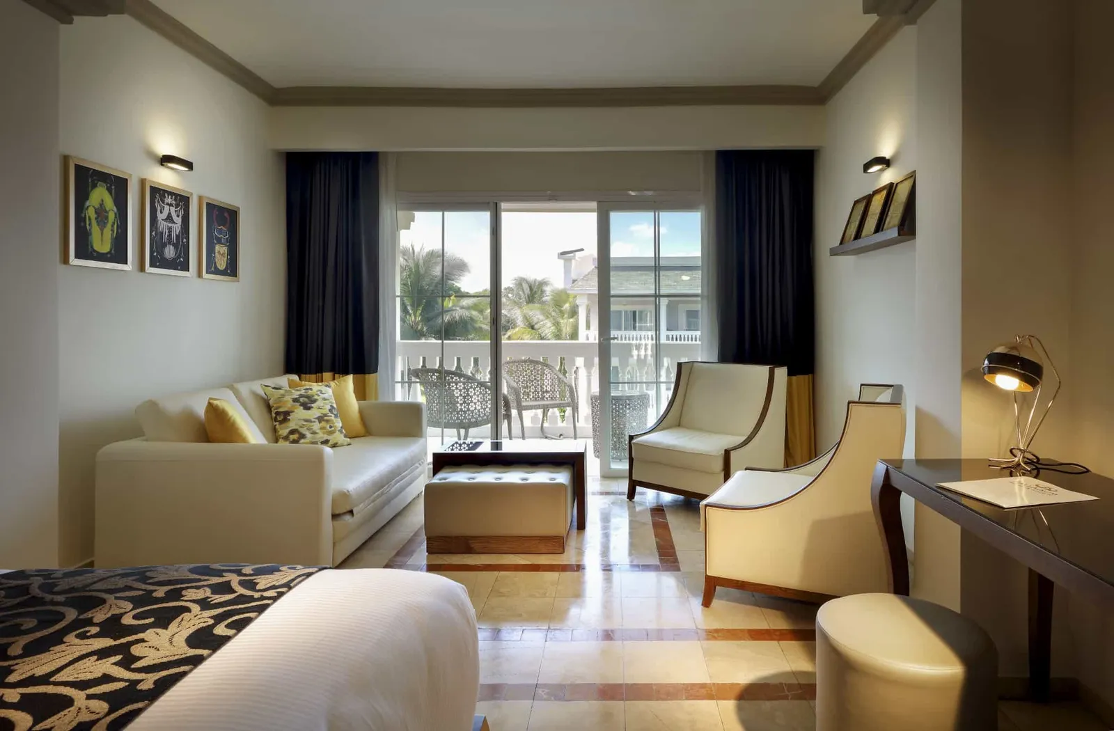 Grand_Palladium_Lady_Hamilton_Junior-Suite3